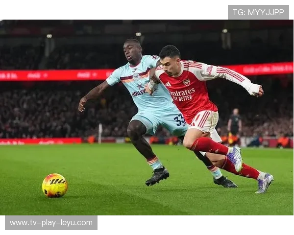 曼城备战决赛,阿森纳目标明确,冠军之争一触即发 曼城备战决赛,阿森纳目标明确,冠军之争一触即发